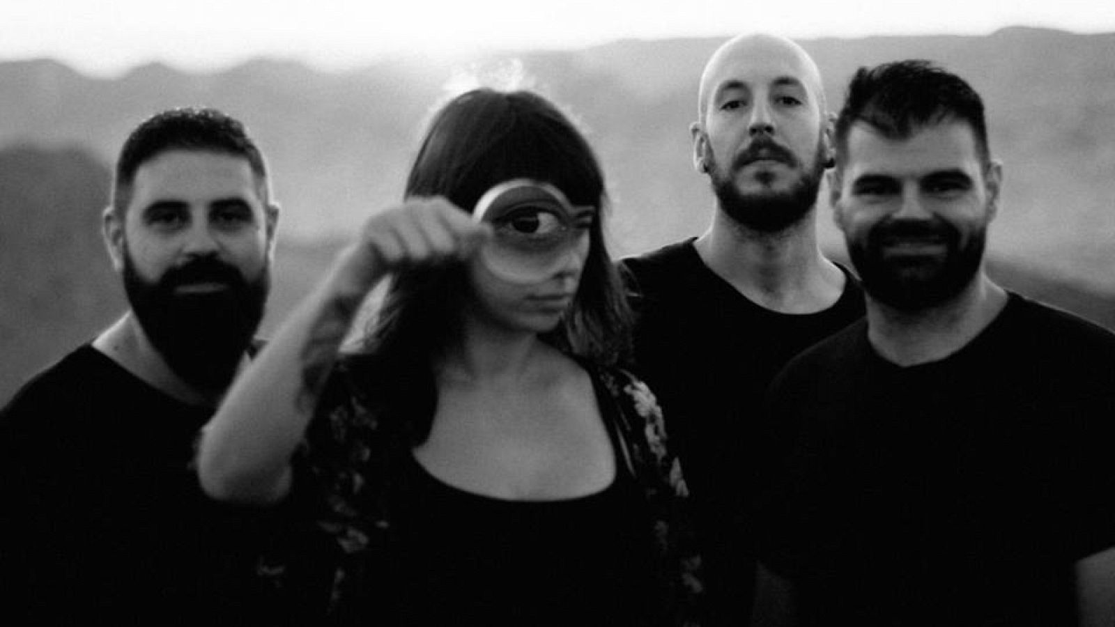 Bandera negra - Le Mur y The Capaces - 14/06/18 - escuchar ahora