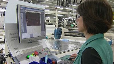 Mujeres y pobreza laboral en España Las Mañanas de RNE con Íñigo Alfonso - Mujeres y pobreza laboral en España - Escuchar ahora