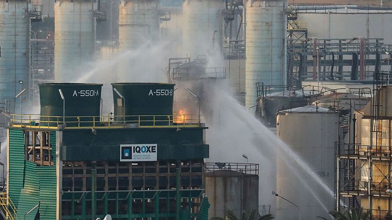 Son dos los fallecidos tras la explosión de Tarragona Boletines RNE - Son dos los fallecidos tras la explosión de una petroquímica de Tarragona - Escuchar ahora