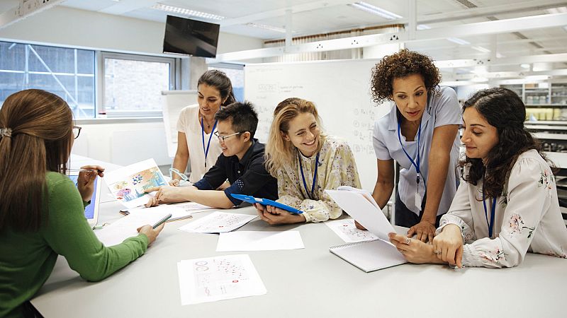 Raíz de 5 - Los jóvenes investigadores de las matemáticas - 03/002/20 - escuchar ahora