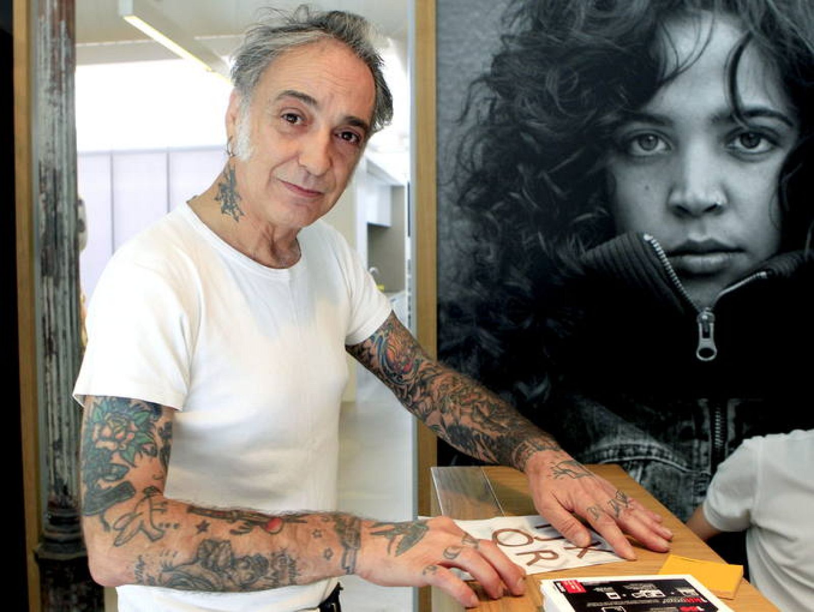 Alberto GarcíaAlix, premio PhotoEspaña por su "inigualable estilo