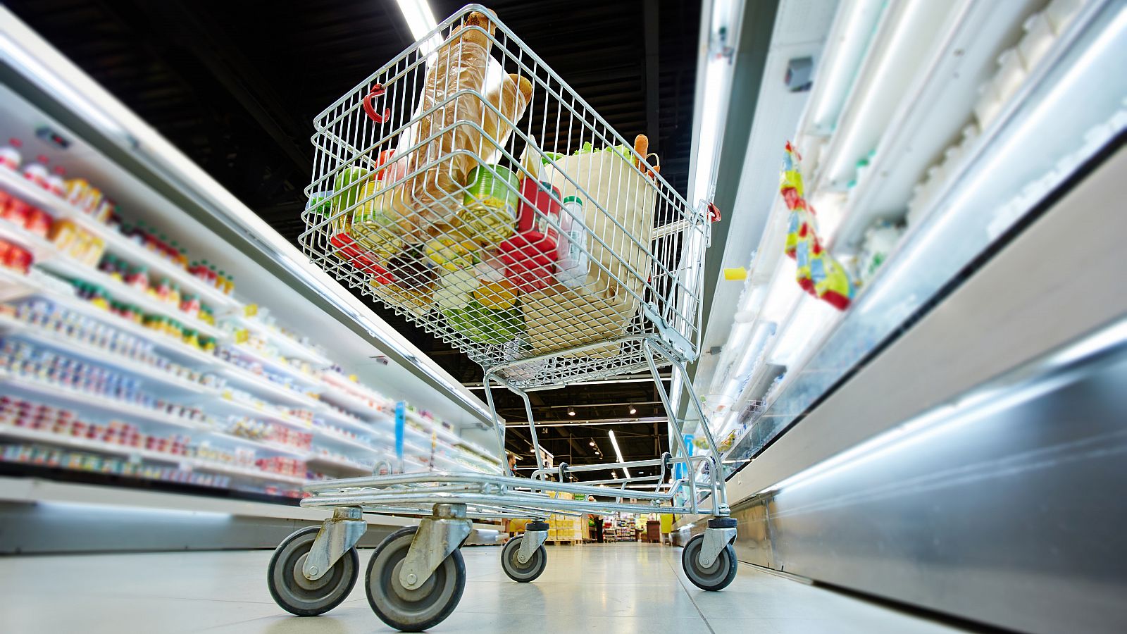 Salir a la calle para hacer la compra es una de las pocas actividades permitidas fuera del hogar durante la cuarentena