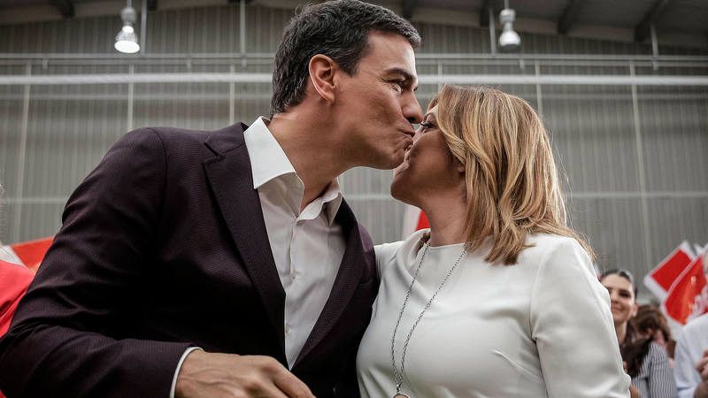 Pedro Snchez y Susana Daz se saludan en un acto del PSOE en 2016