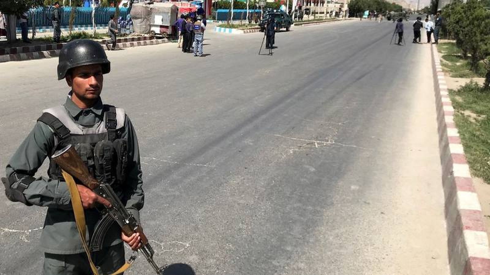 La policÃ­a afgana asegura la carretera que lleva a la sede del Ministerio de Interior tras un ataque en Kabul, AfganistÃ¡n