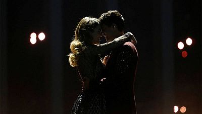 Amaia y Alfred, solos en la oscuridad Amaia y Alfred, solos en la oscuridad