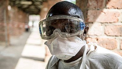 Trabajador sanitario fotografiado en el hospital de Bikoro, en República Democrática del Congo. Trabajador sanitario fotografiado en el hospital de Bikoro, en República Democrática del Congo.