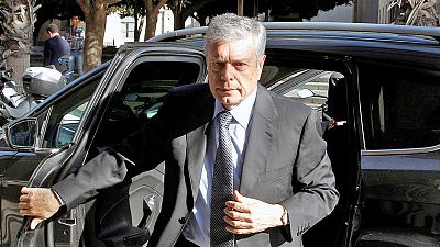 El expresidente de la CAM, Modesto Crespo a su llegada a la Audiencia Provincial de Alicante