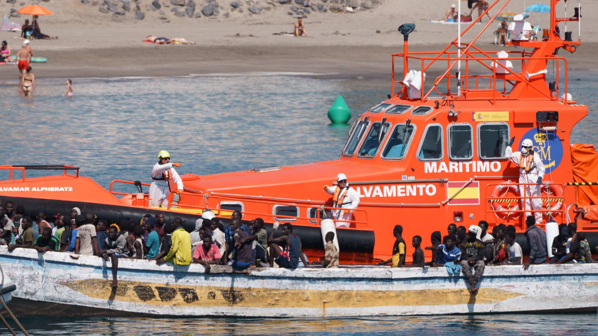 Casi 900 Migrantes Han Llegado Este Viernes A Canarias En 10 Cayucos