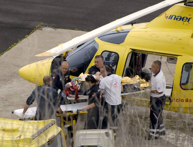 Dos Heridos Uno De Ellos Cr Tico Tras Caer Un Helic Ptero En La Isla