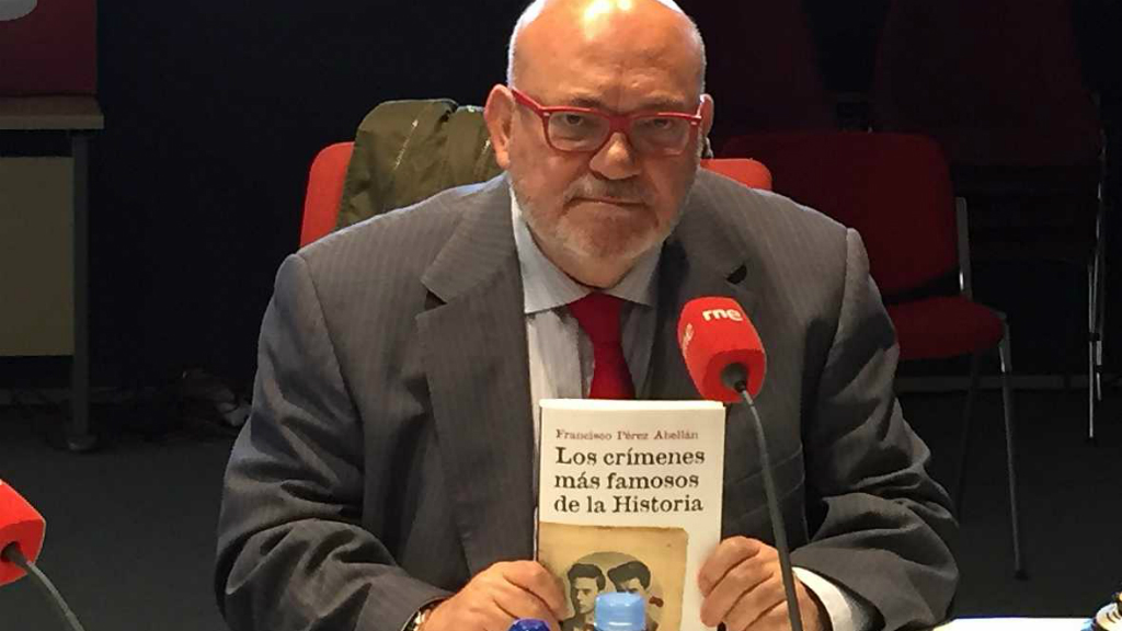 Francisco Pérez Abellán recopila 'Los crímenes más famosos de la
