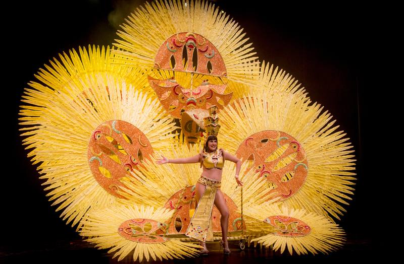 Trajes de papel del Carnaval de Águilas, Murcia