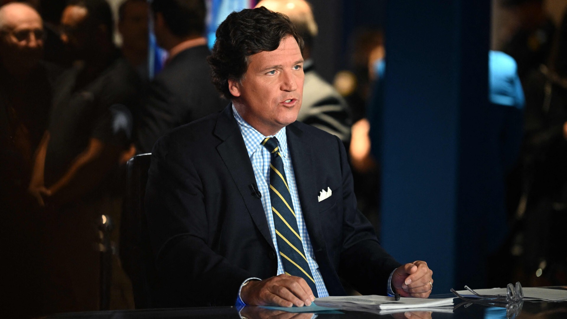 Fox News Prescinde Del Presentador Tucker Carlson Tras El Esc Ndalo Por