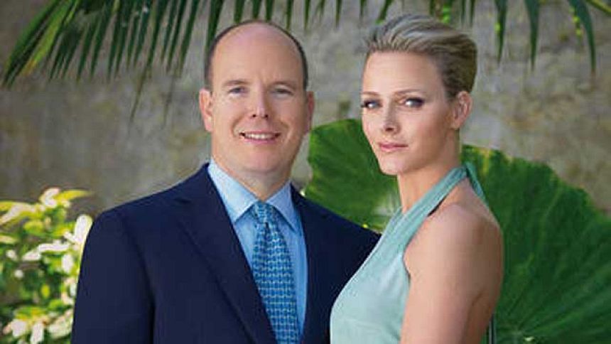 Alberto de M&oacute;naco anuncia su compromiso con Charlene Wittstock