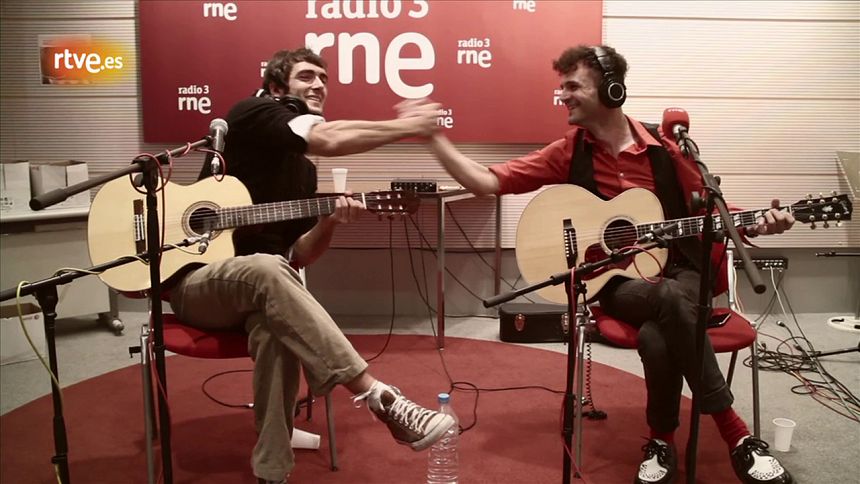 Maga y Olmo Algarra - El ruido que me sigue siempre