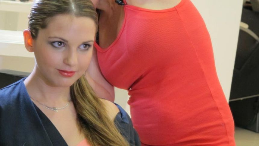 Gente y tendencias - C&oacute;mo peinarse con una coleta para salir de fiesta