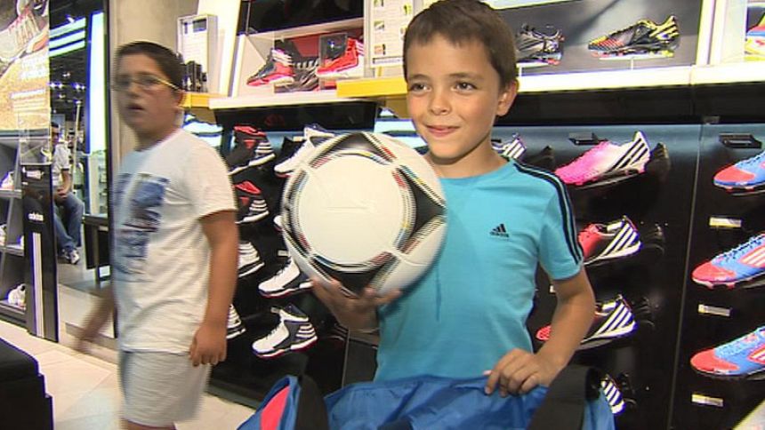 Iago llevar&aacute; el bal&oacute;n de la Supercopa 2012