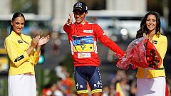 Contador sube al podio como vencedor de la Vuelta