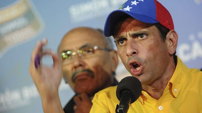 Capriles pide un recuento de votos tras la victoria de Maduro