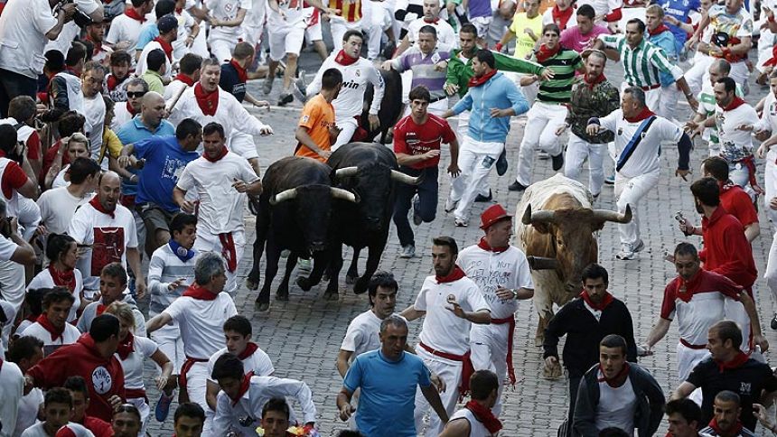 Rápido segundo encierro de los Dolores Aguirre de San Fermín 2013 Rápido segundo encierro de los Dolores Aguirre de San Fermín 2013