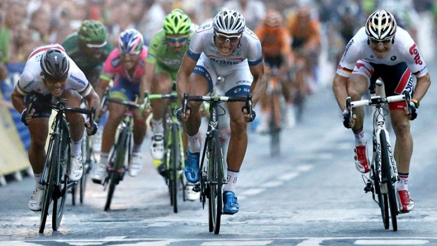 Kittel se impone en el día de gloria de Froome