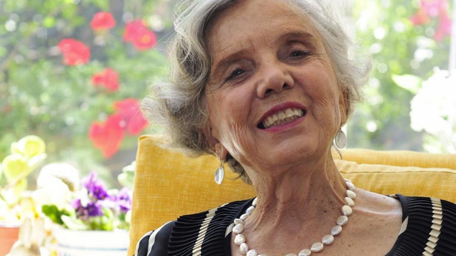 la escritora mexicana elena