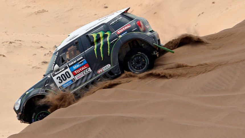 Peterhansel arrebata el liderato a 'Nani' Roma