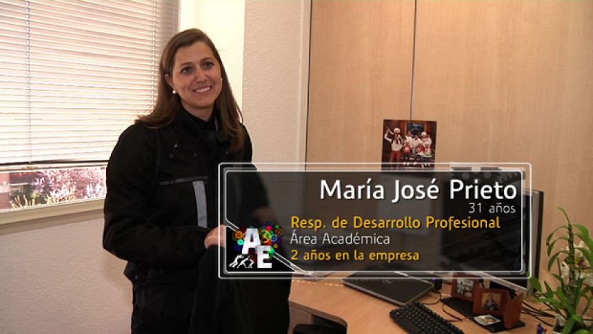 Maria José Prieto (31 años) Responsable del Servicio de Desarrollo Profesional