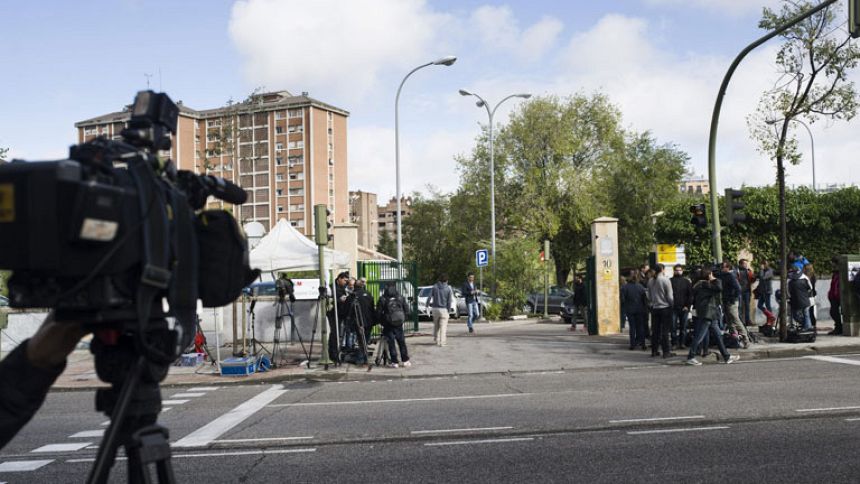 El cooperante de Tenerife y los tres &uacute;ltimos ingresos en Madrid dan negativo en el primer test