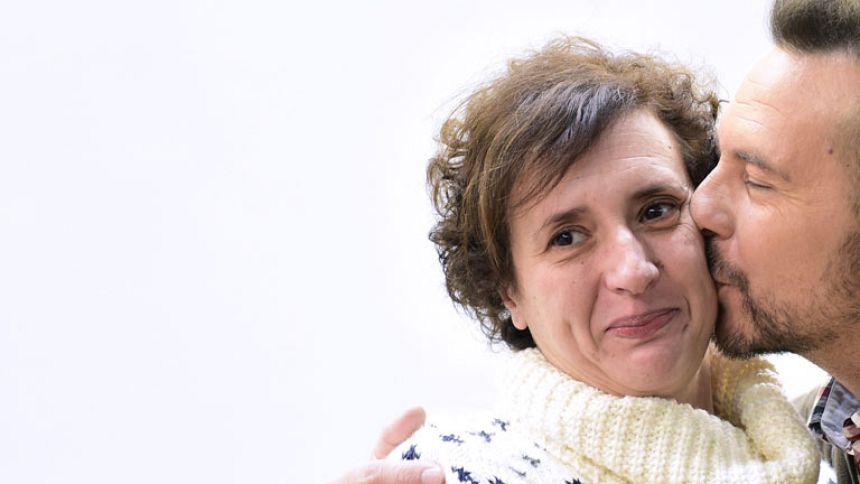Teresa Romero sale del hospital, ofrece toda su sangre contra el &eacute;bola y critica la gesti&oacute;n pol&iacute;tica