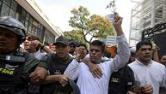 El líder opositor venezolano Leopoldo López cumple un año en prisión
