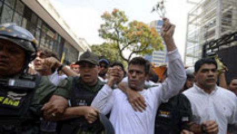El líder opositor venezolano Leopoldo López cumple un año en prisión
