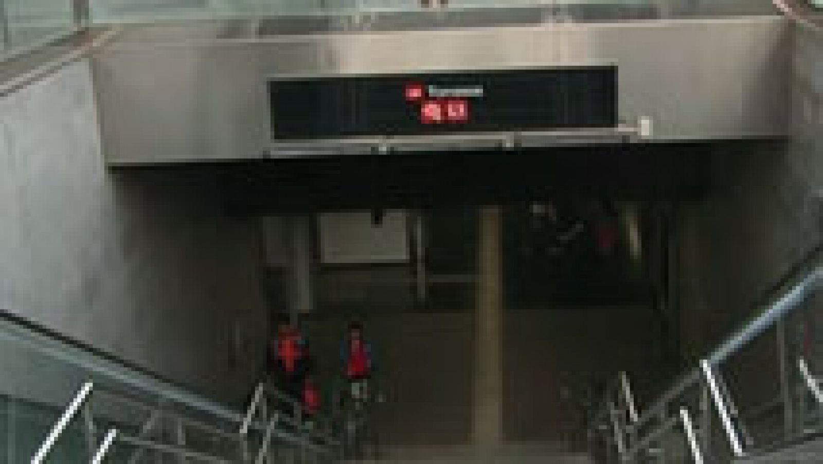 España Directo- Cuatro heridos por arma blanca en el metro de L ... España Directo- Cuatro heridos por arma blanca en el metro de L ...