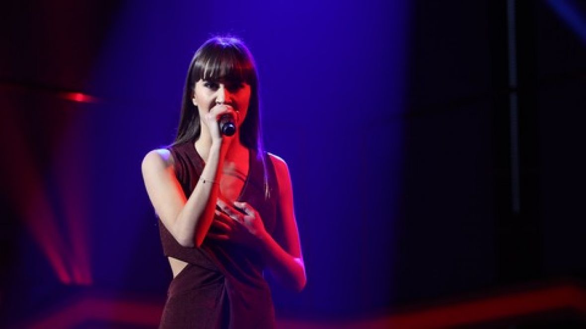 Aitana canta 'Arde' en la Gala Eurovisión de OT