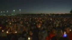 Miles de personas rinden homenaje en Parkland a las víctimas
