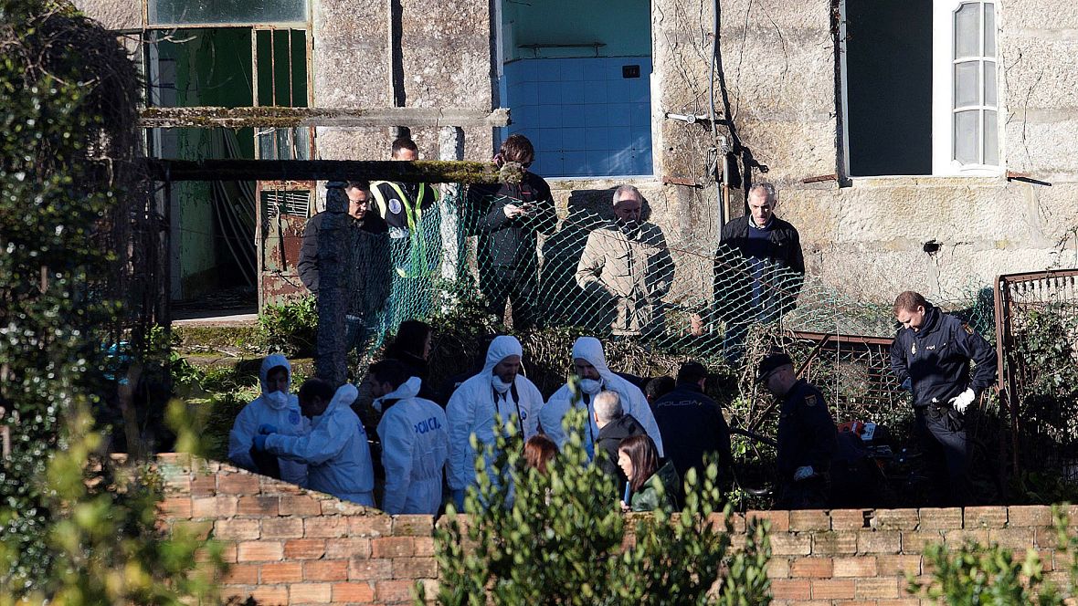 La Policía registra una vivienda en Pontevedra propiedad de la familia de la pareja de Sonia Iglesias La Policía Nacional registra una vivienda propiedad de la familia de la pareja de Sonia Iglesias