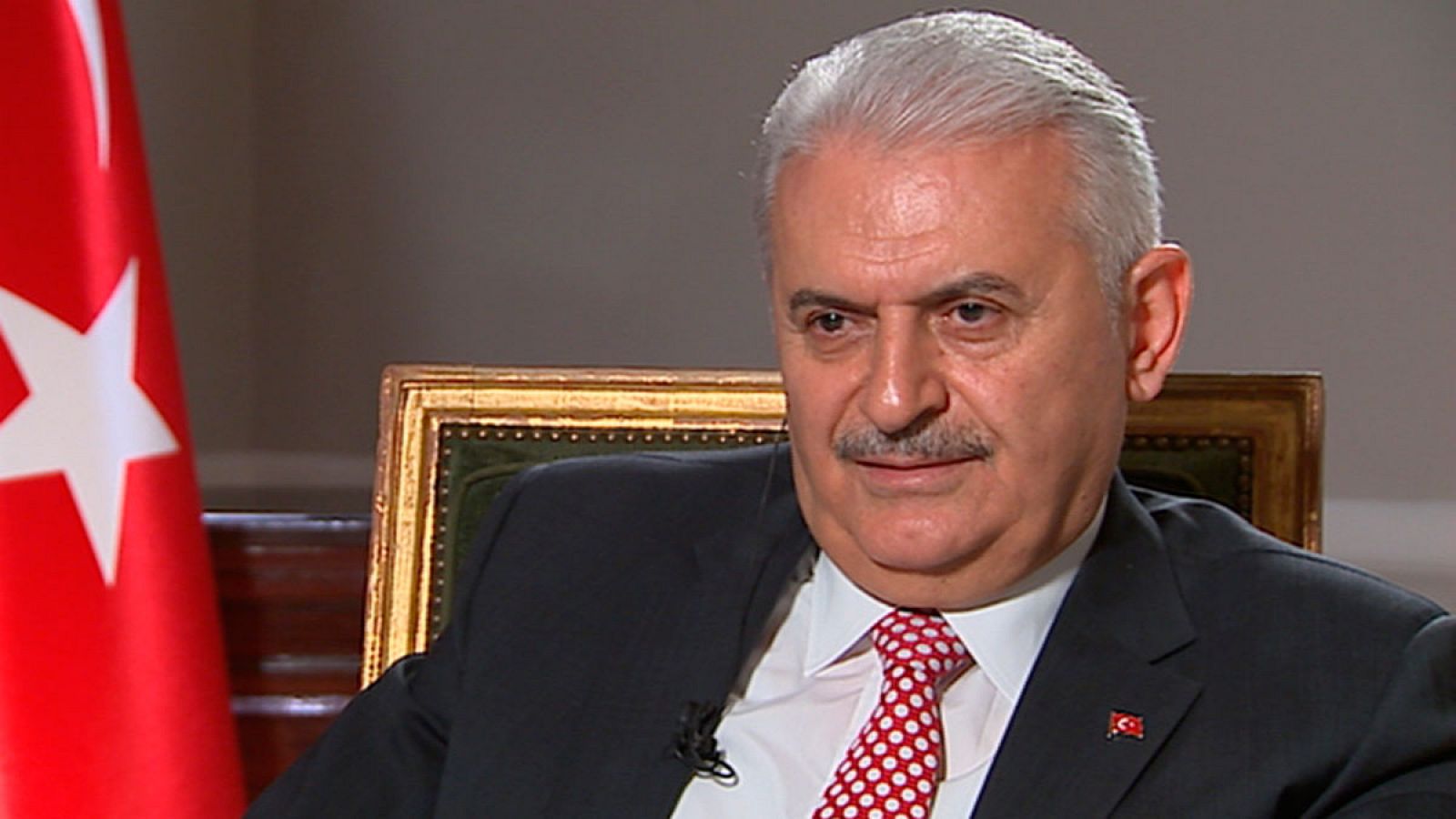 Entrevista al primer ministro turco, Binali Yildirim