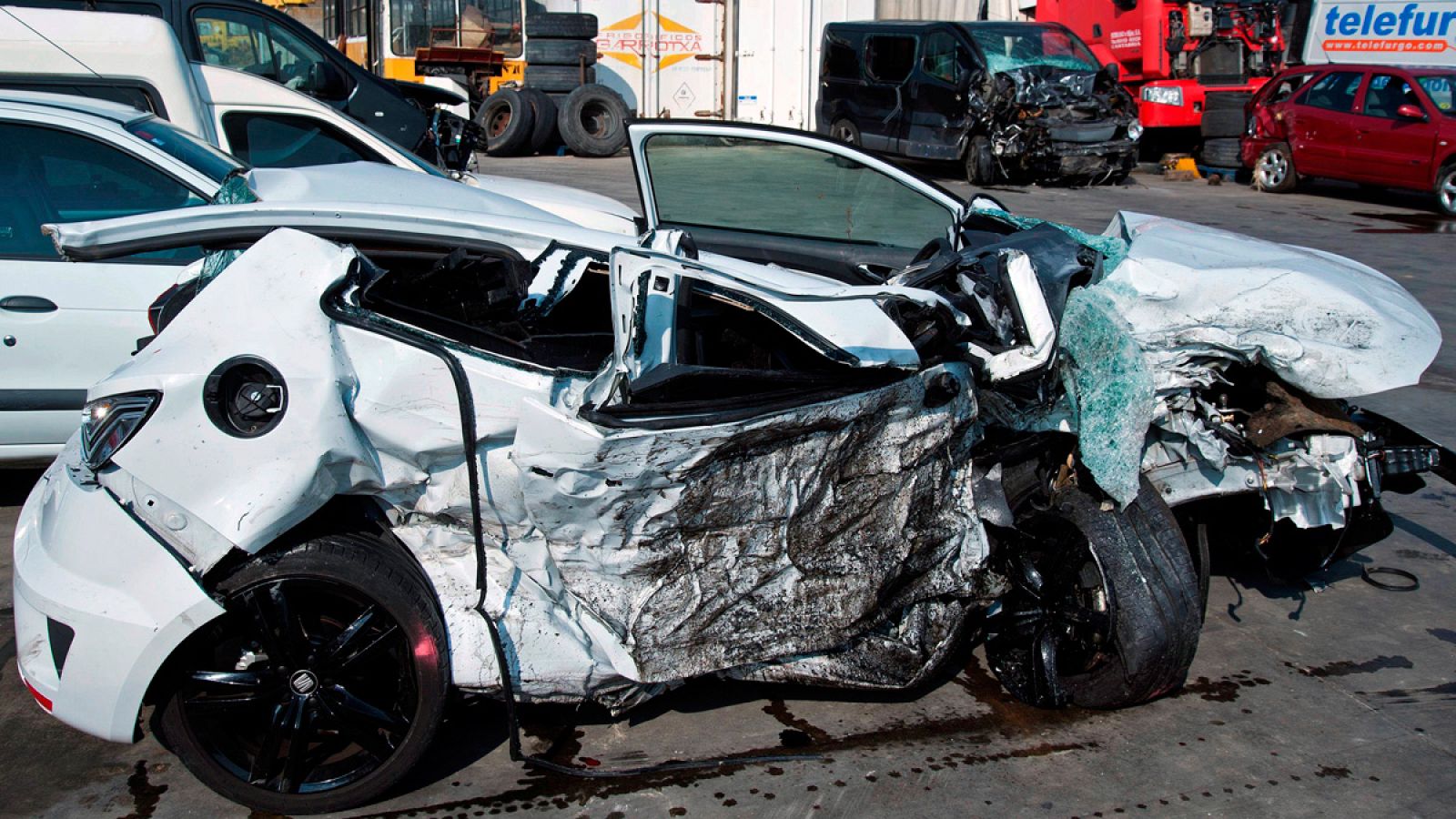 Accidente tráfico cuatro muertos en un choque frontal en la localidad