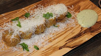 Hacer de comer - Escalivada con salsa romescu y flamenquines - ver ahora