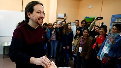 Pablo Iglesias vota en Madrid: "Ojalá la participación sea muy alta"