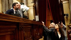 Torrent para el pleno del Parlament tras los gritos de "delincuente" de Ciudadanos a Torra 