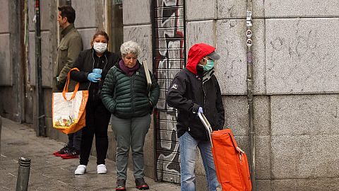 La pandemia agudiza la pobreza en España