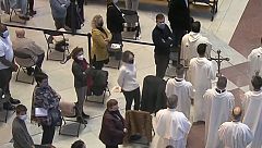 Polémica por una ceremonia de beatificación con cerca de 600 personas en la Sagrada Familia de Barcelona