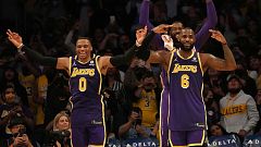 LeBron James y Anthony rescatan a los Lakers ante los Cavaliers de un gran Ricky Rubio