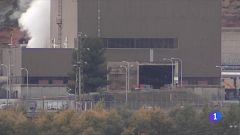 Els treballadors de la nuclear d'Ascó fan cinc minuts de silenci a l'interior de la planta pel bomber mort