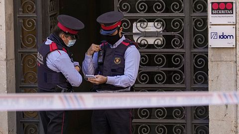 El Ministerio de Justicia avala cambiar los apellidos del niño asesinado por su padre en Barcelona en 2021   