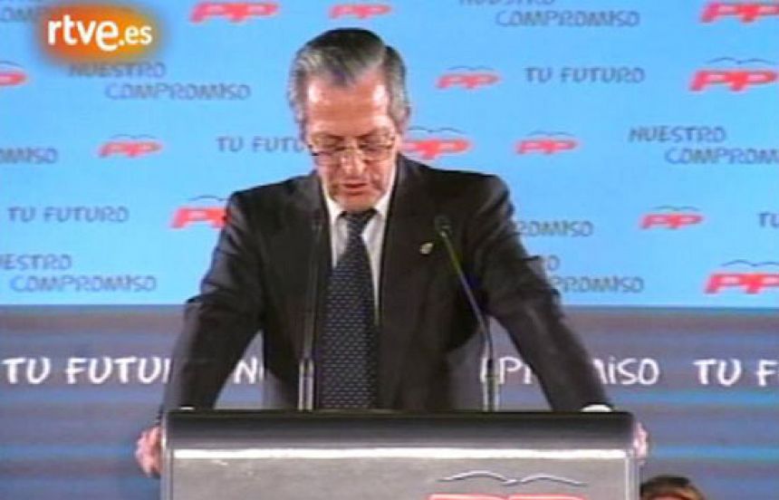 Adolfo Suárez apoya en 2003 la candidatura de su hijo a la presidencia de Castilla-La Mancha