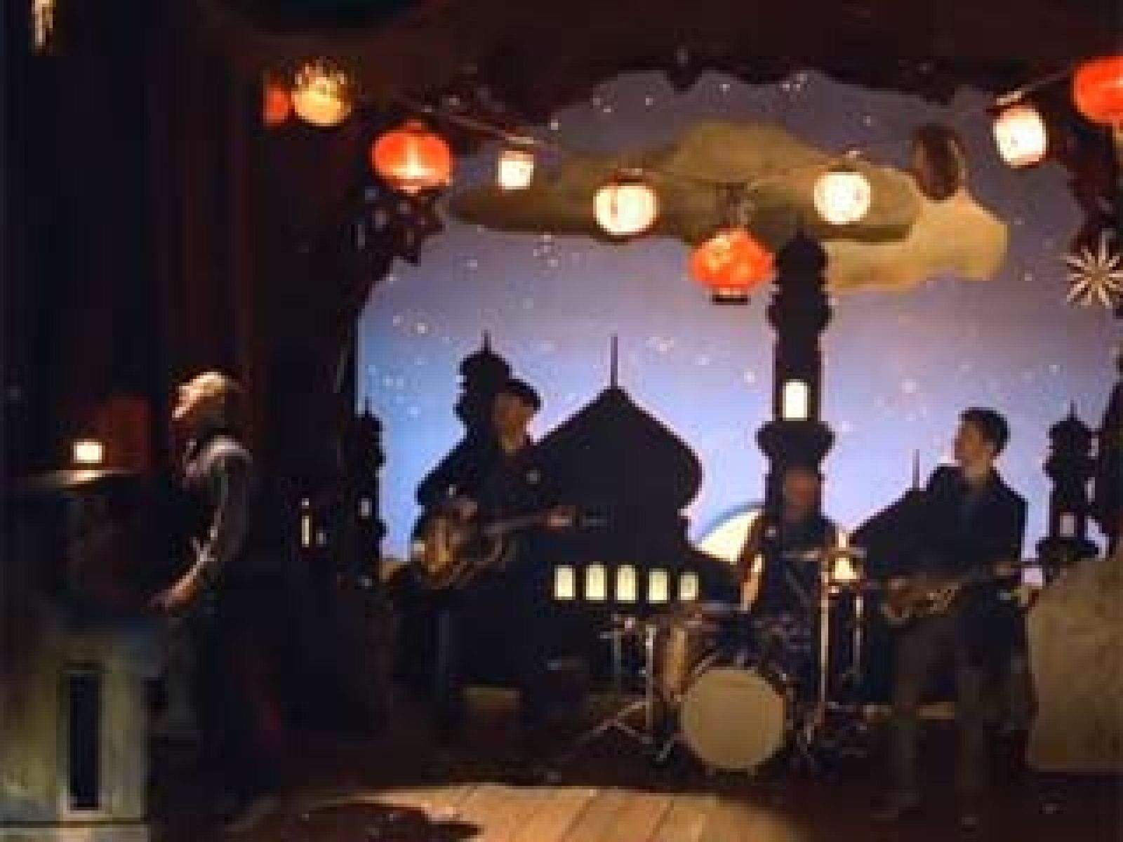 "Christmas Lights", el villancico de Coldplay RTVE.es