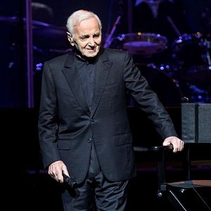 El hexágono - El hexágono - Charles Aznavour - 12/11/11 - Escuchar ahora