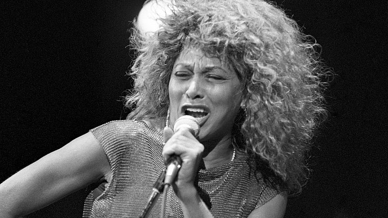 Mujeres malditas -Tina Turner: fama, tristeza y miedo