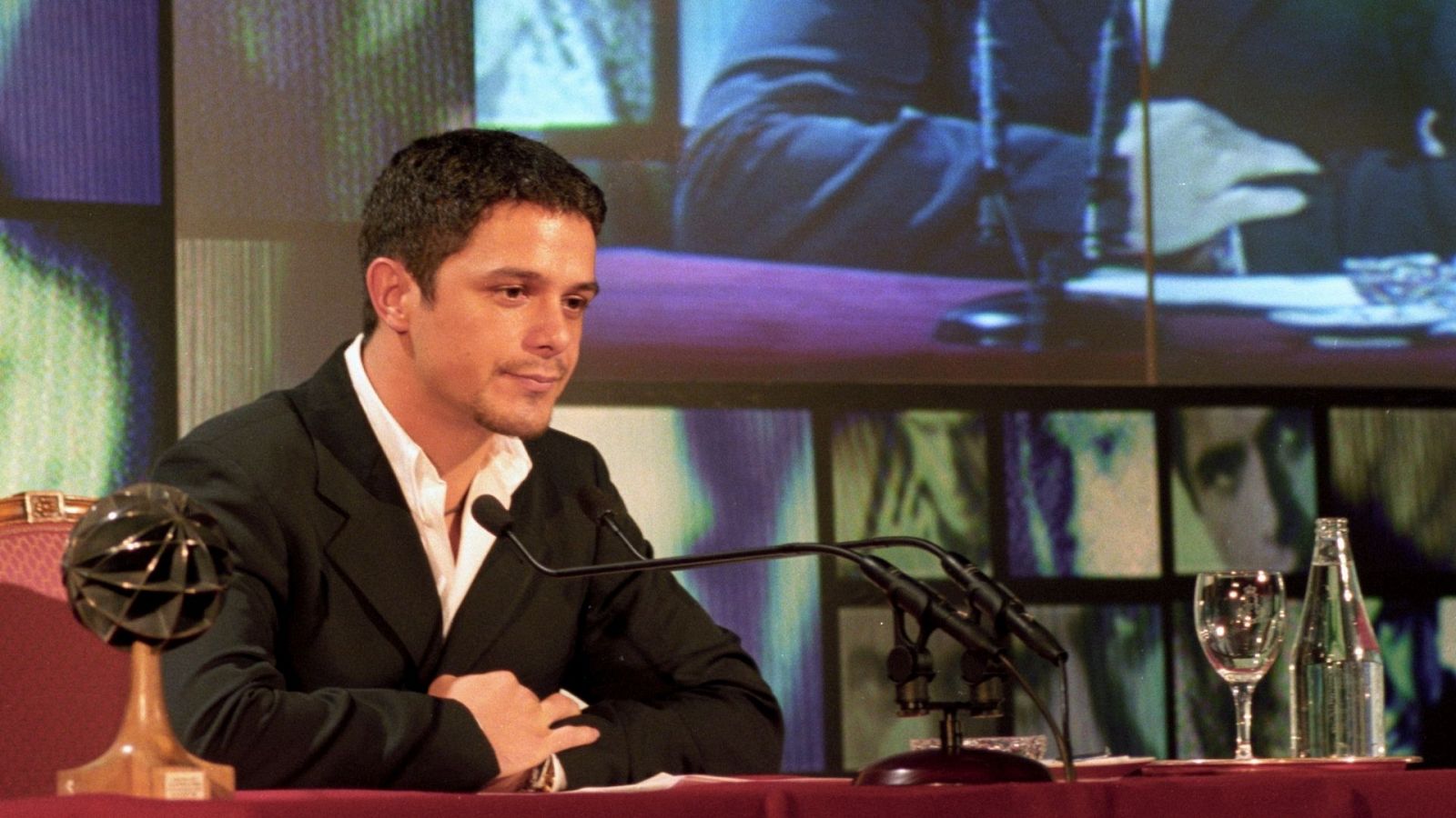 No es un día cualquiera - Los inicios de Alejandro Sanz - Escuchar ahora